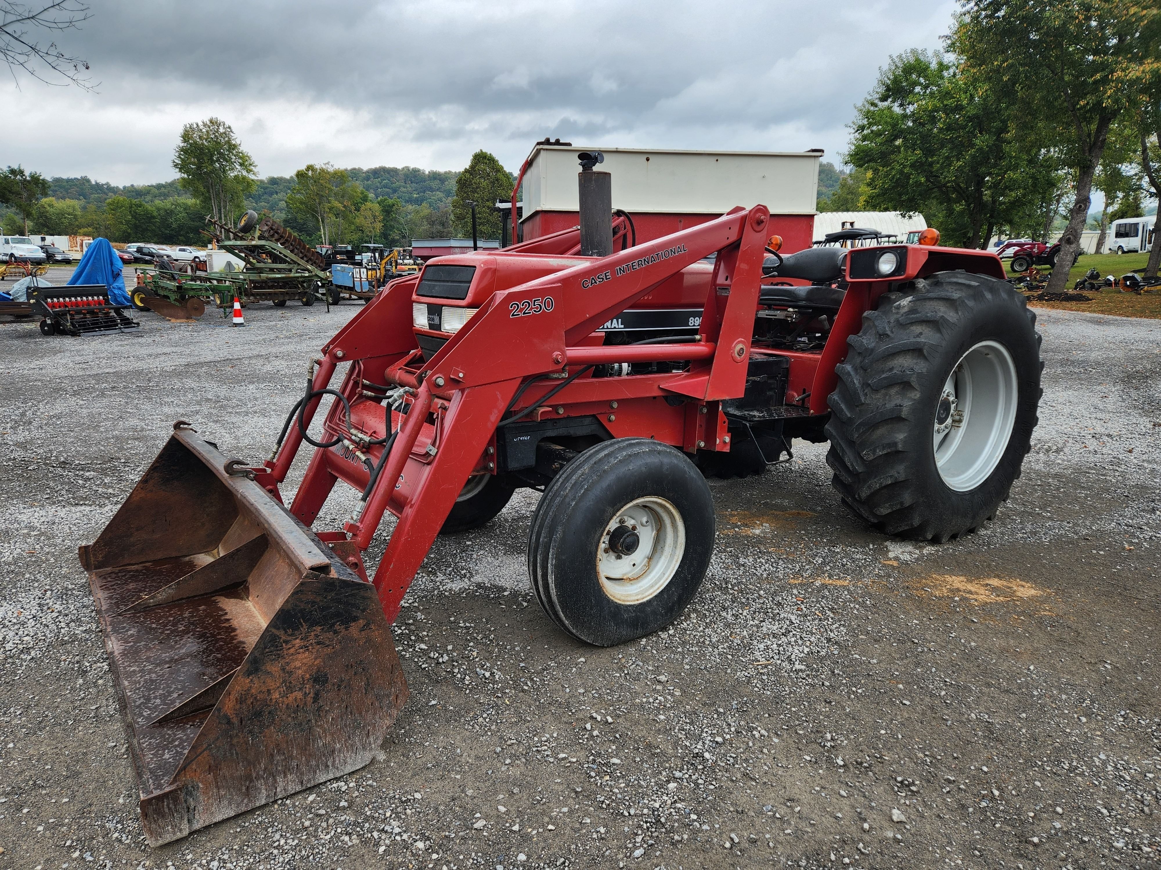 Case IH 895 Equipment Image0