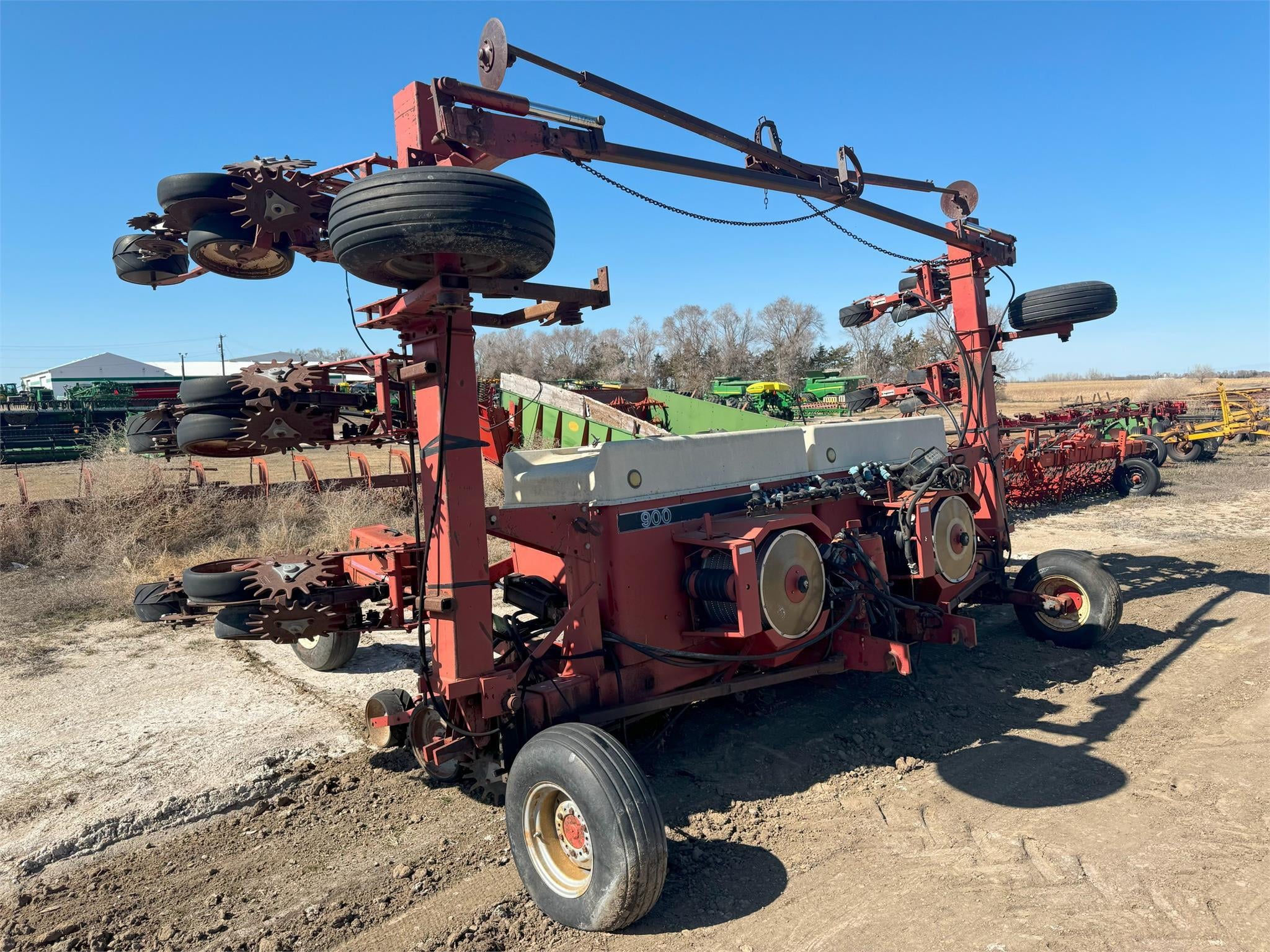 SOLD - Case IH 900 Lot No. 6621 Planting with 12 Rows | Tractor Zoom
