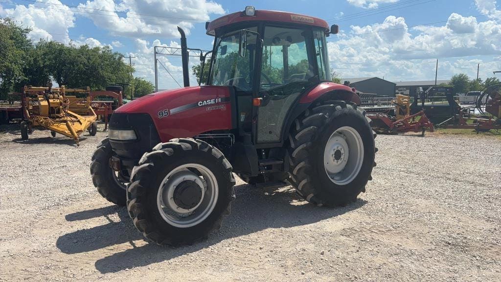 Main image Case IH Farmall 95