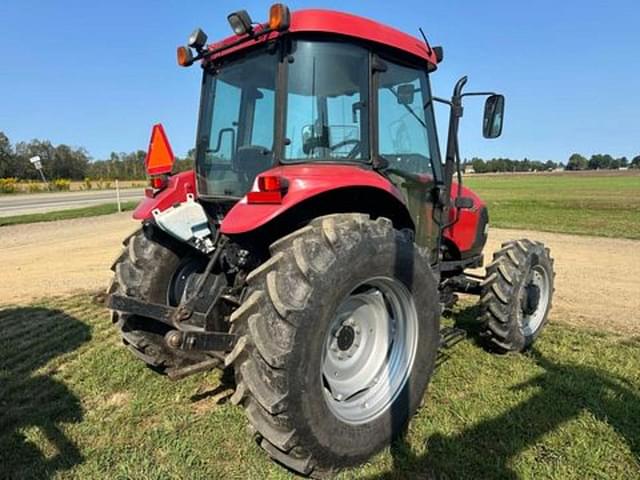 Image of Case IH Farmall 95 equipment image 3