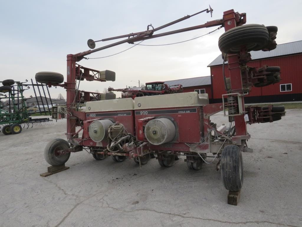 Case IH 950 Equipment Image0