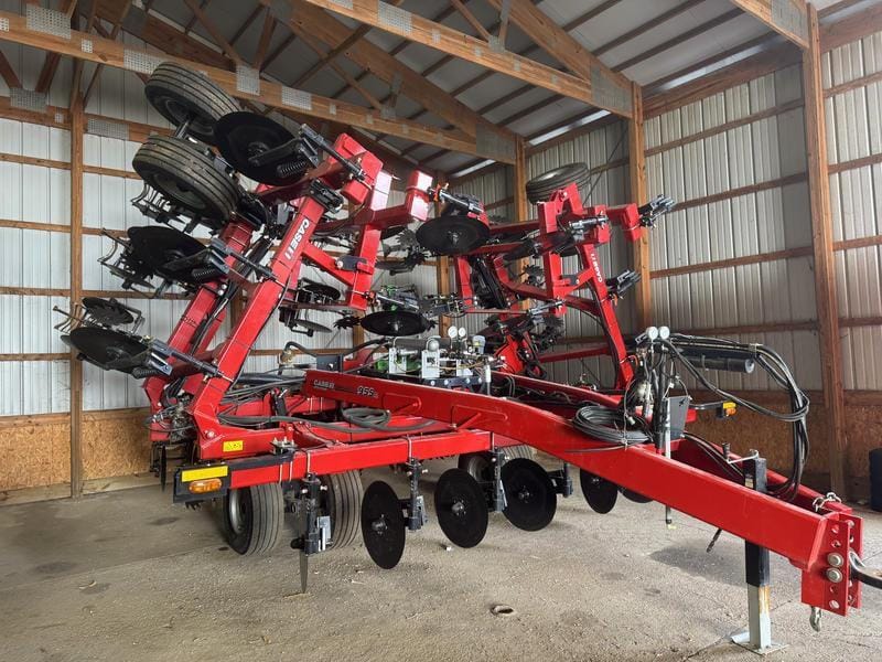 Case IH 955 Equipment Image0