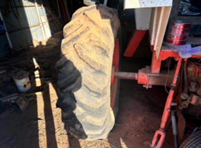 Image of J.I. Case 970 equipment image 2