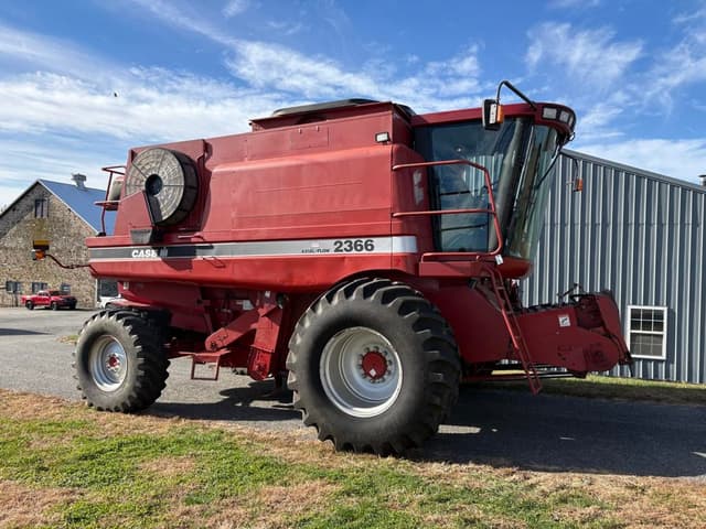 Image of Case IH 2366 equipment image 2
