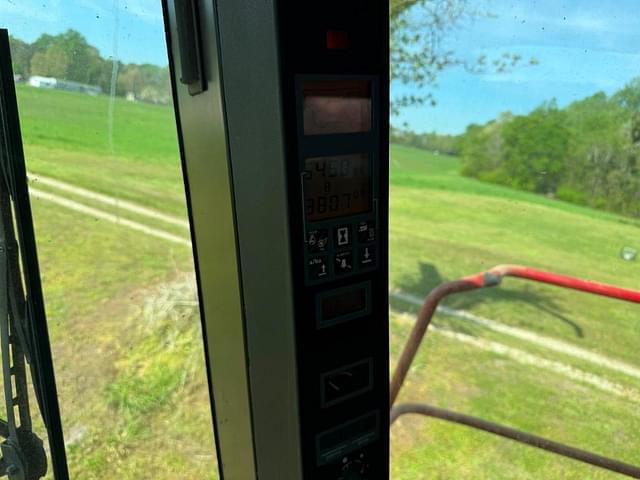 Image of Case IH 2377 equipment image 4