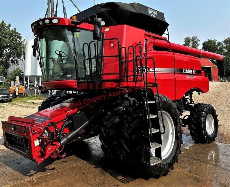 Main image Case IH 8120