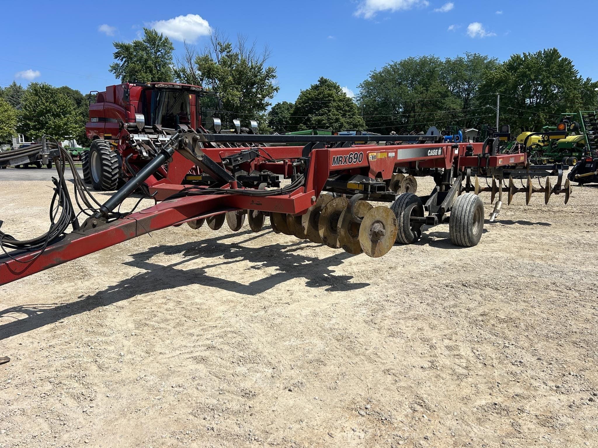 Case IH MRX690 Equipment Image0
