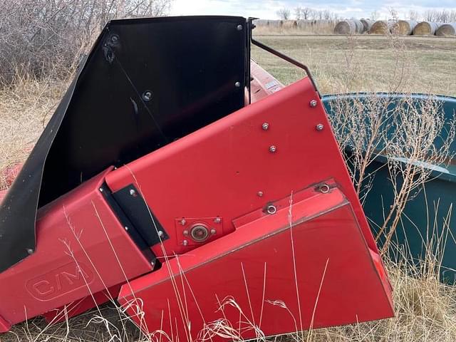 Image of Case IH 1054 equipment image 3