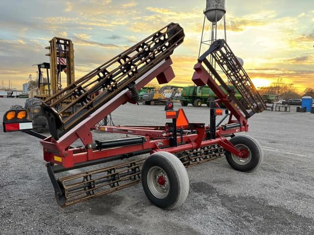 Image of Case IH 110 equipment image 4
