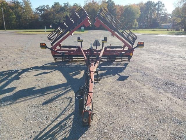 Image of Case IH Crumbler equipment image 1