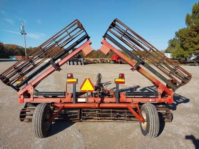 Image of Case IH Crumbler equipment image 3