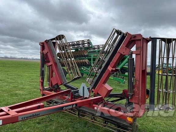 Image of Case IH Crumbler equipment image 1