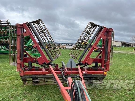 Image of Case IH Crumbler equipment image 4