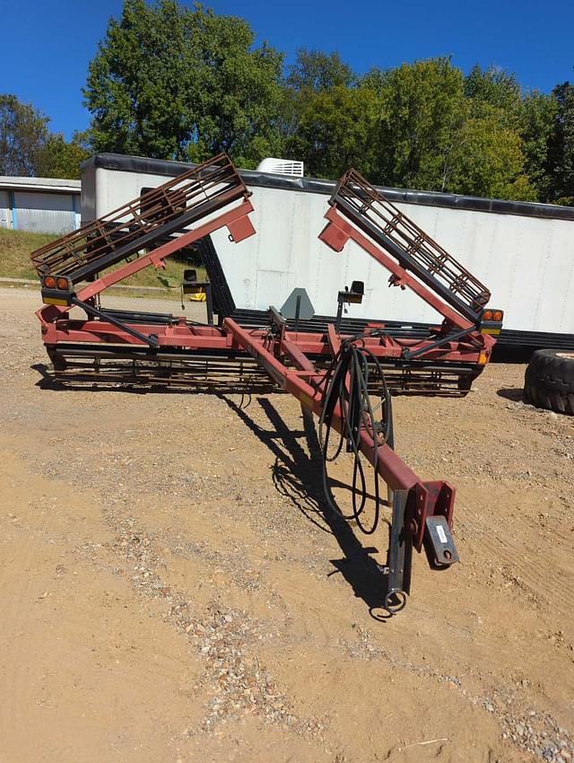 Image of Case IH Crumbler equipment image 4