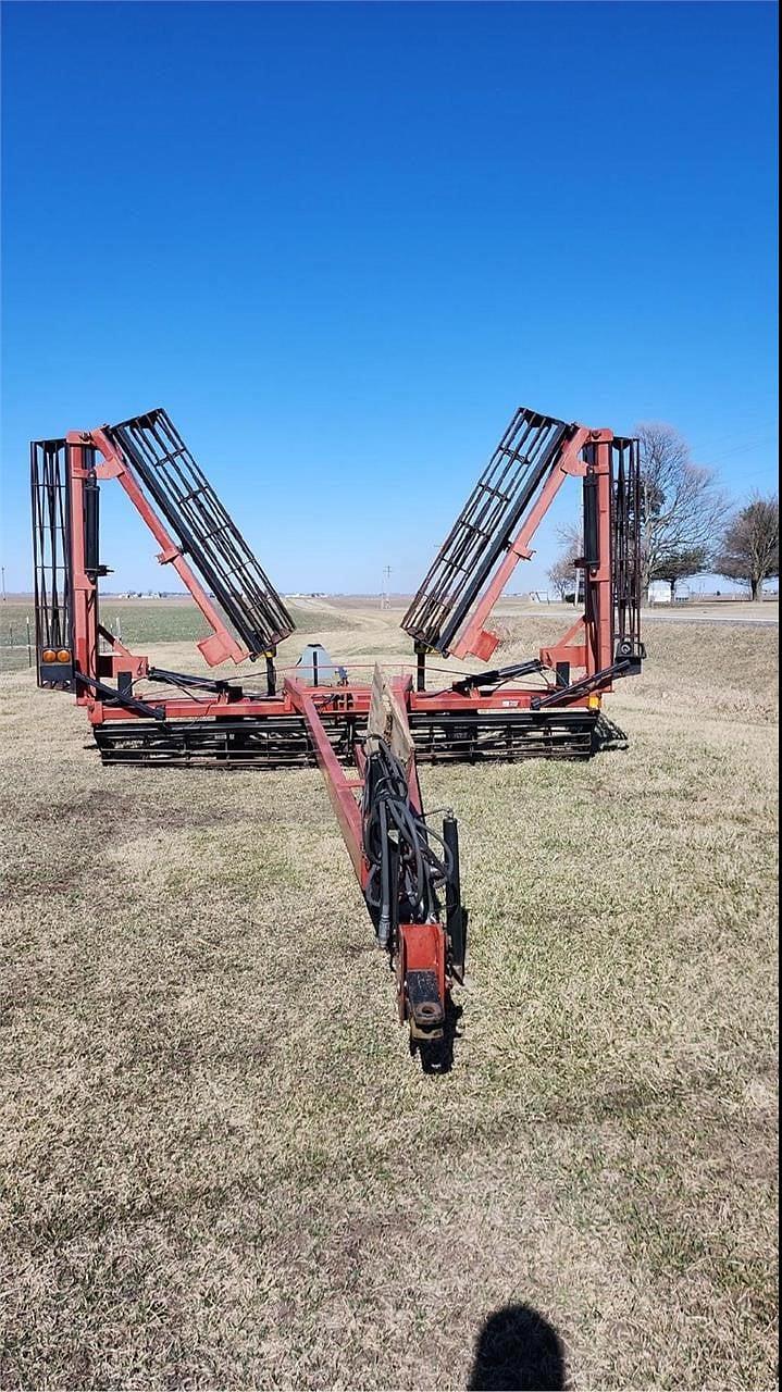 Image of Case IH Crumbler Image 0