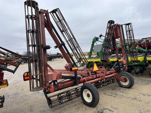 Image of Case IH Crumbler equipment image 3