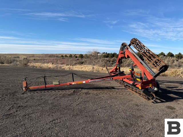 Image of Case IH Crumbler equipment image 1