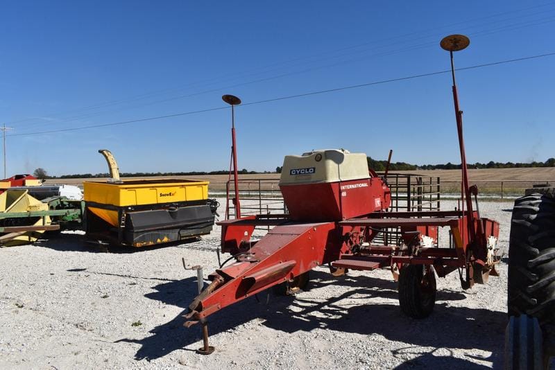 Main image International Harvester 400