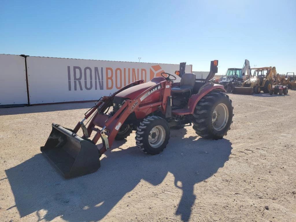 Case IH D40 Equipment Image0