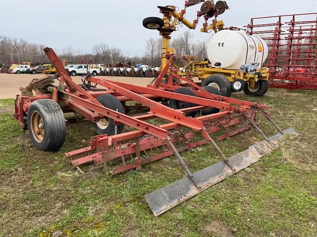 Image of Case IH 568 equipment image 1