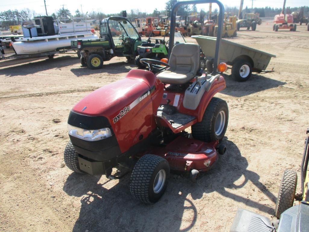 Main image Case IH DX25E