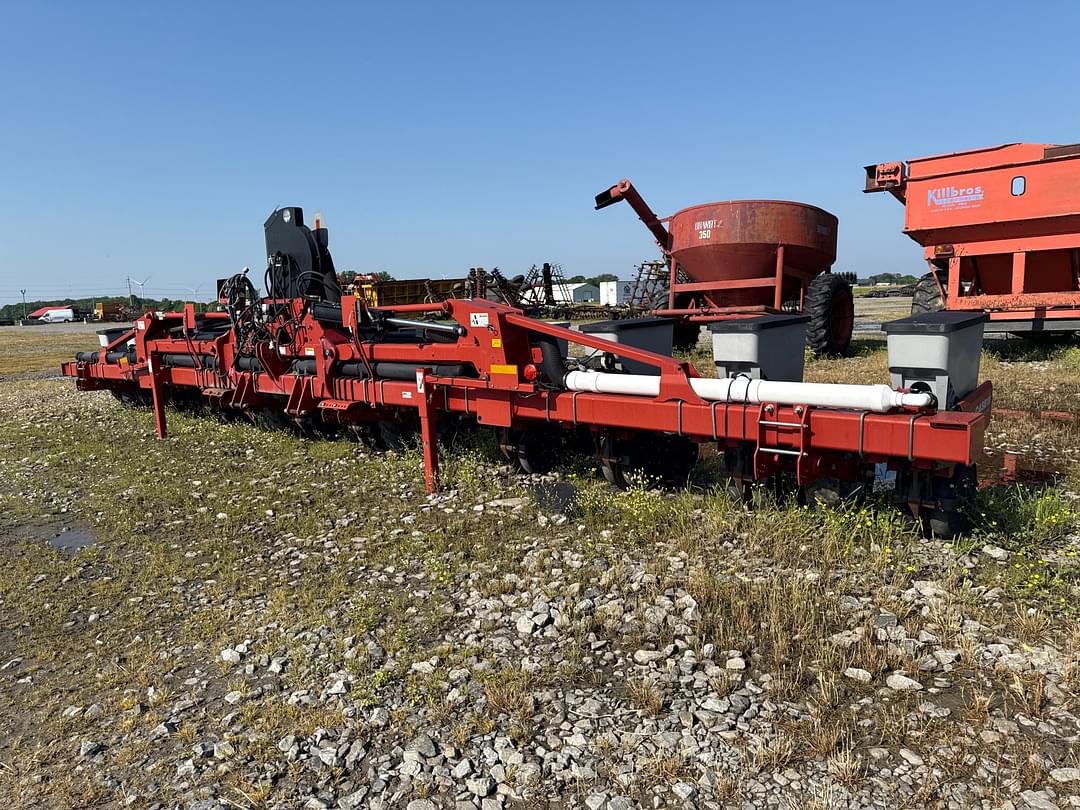 Image of Case IH 1230 Primary image