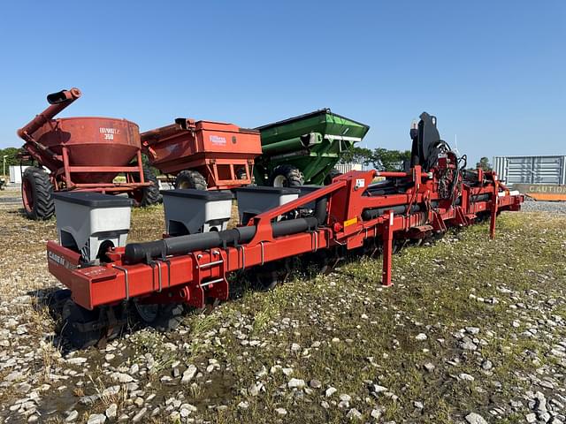 Image of Case IH 1230 equipment image 1