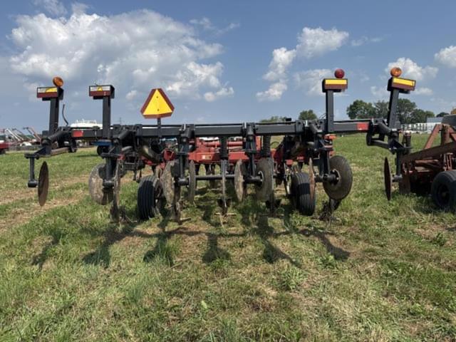 Image of Case IH Ecolo-Tiger 527B equipment image 3