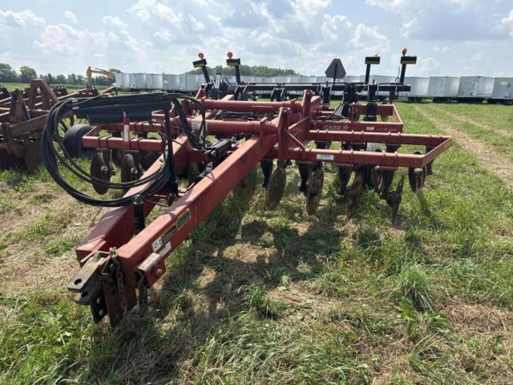 Image of Case IH Ecolo-Tiger 527B Primary image