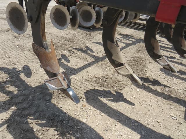 Image of Case IH Ecolo-Tiger 730B equipment image 4
