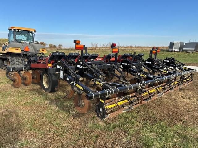 Image of Case IH Ecolo-Tiger 730C equipment image 3