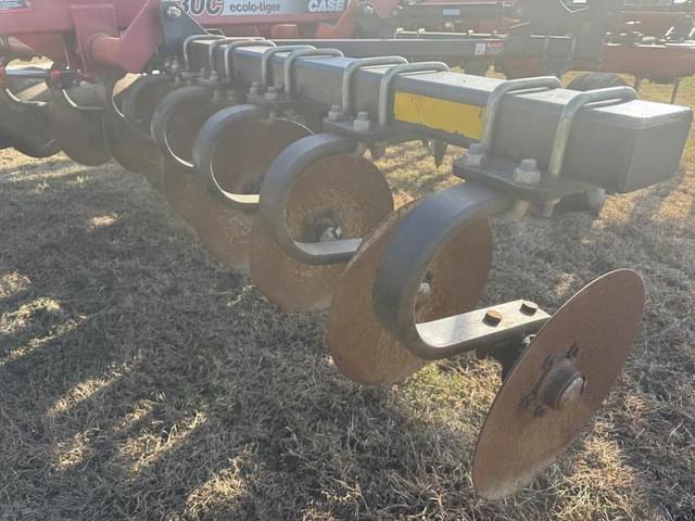 Image of Case IH Ecolo-Tiger 730C equipment image 4