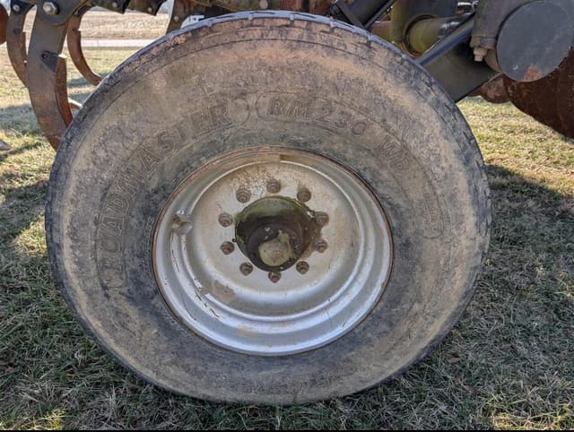 Image of Case IH Ecolo-Tiger 875 equipment image 3