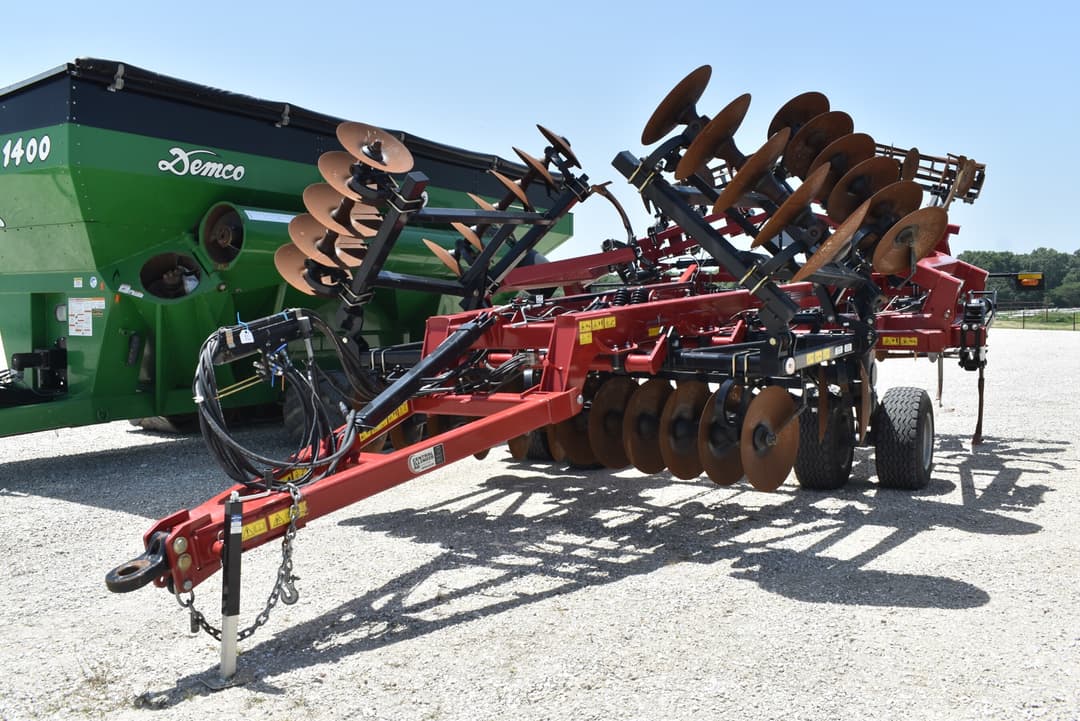 Image of Case IH Ecolo-Tiger 875 Primary image