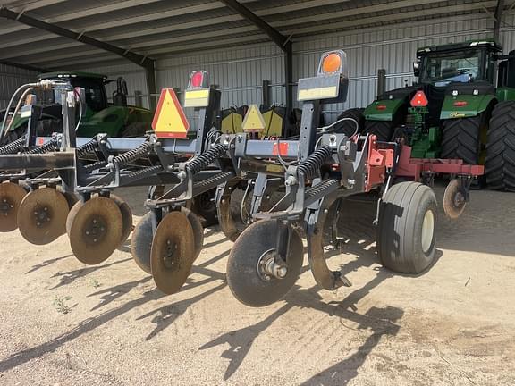 Image of Case IH Ecolo-Tiger 530B equipment image 3