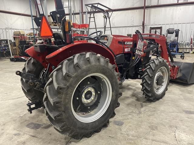 Image of Case IH Farmall 60A equipment image 2