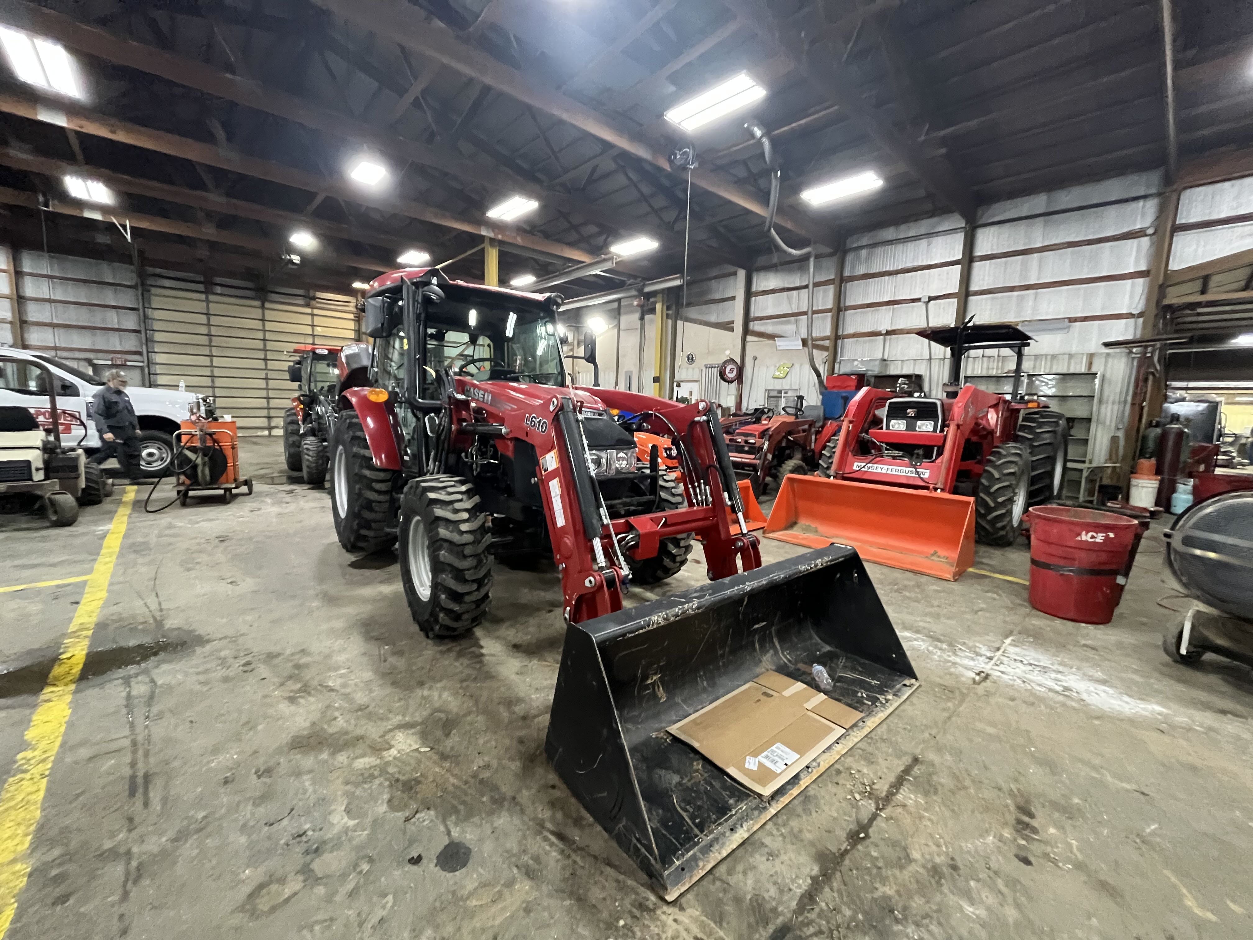 Main image Case IH Farmall 75A