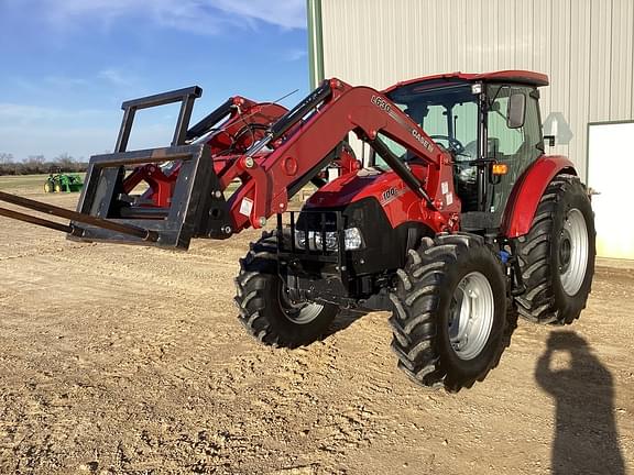 Image of Case IH Farmall 100C equipment image 2