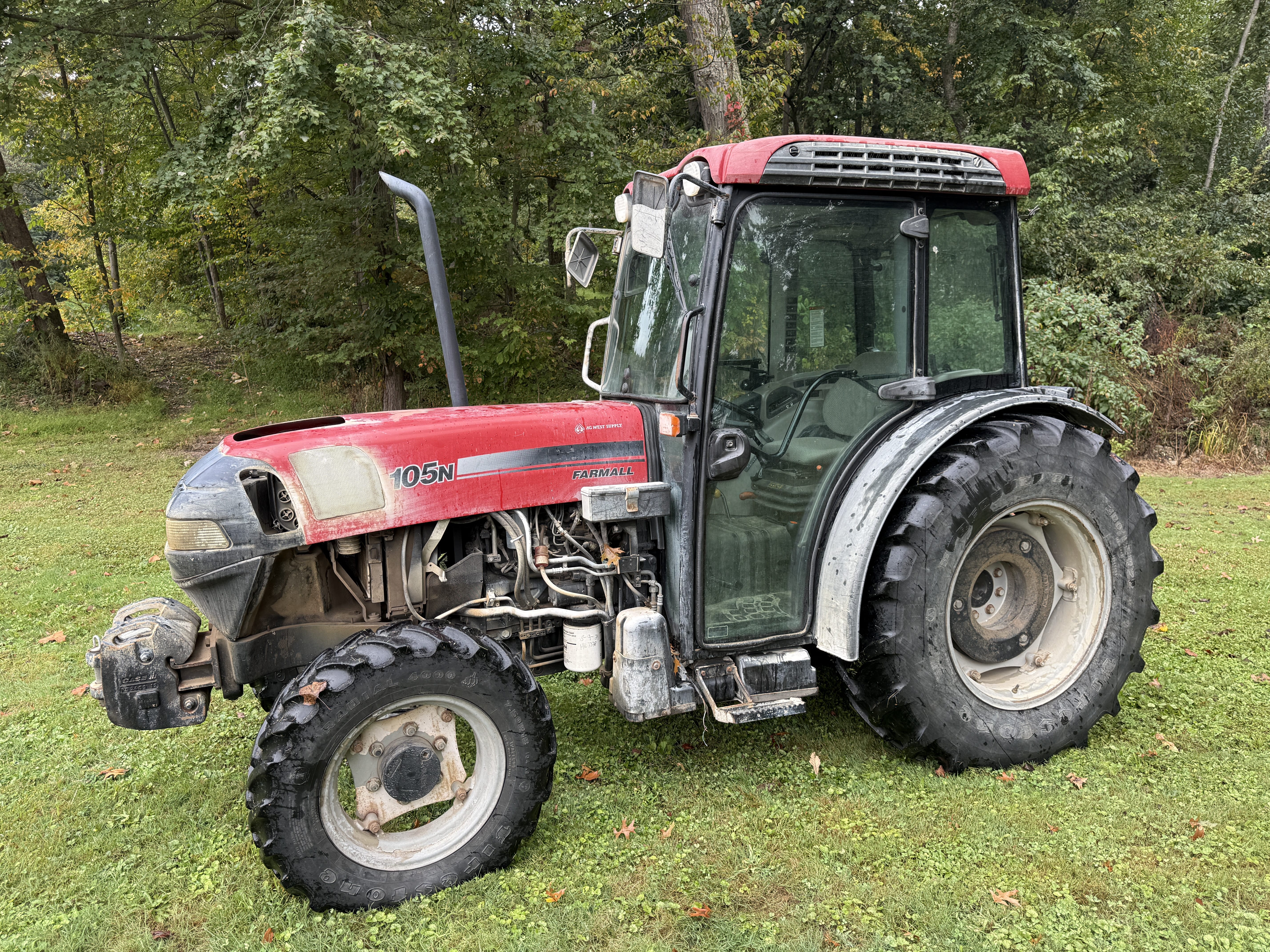 Case IH Farmall 105N Equipment Image0