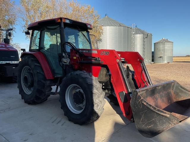 Image of Case IH Farmall 105U equipment image 3