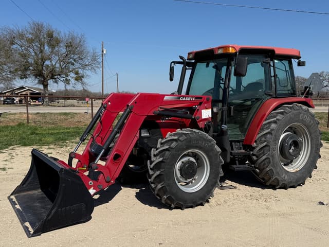 Image of Case IH Farmall 105U equipment image 2