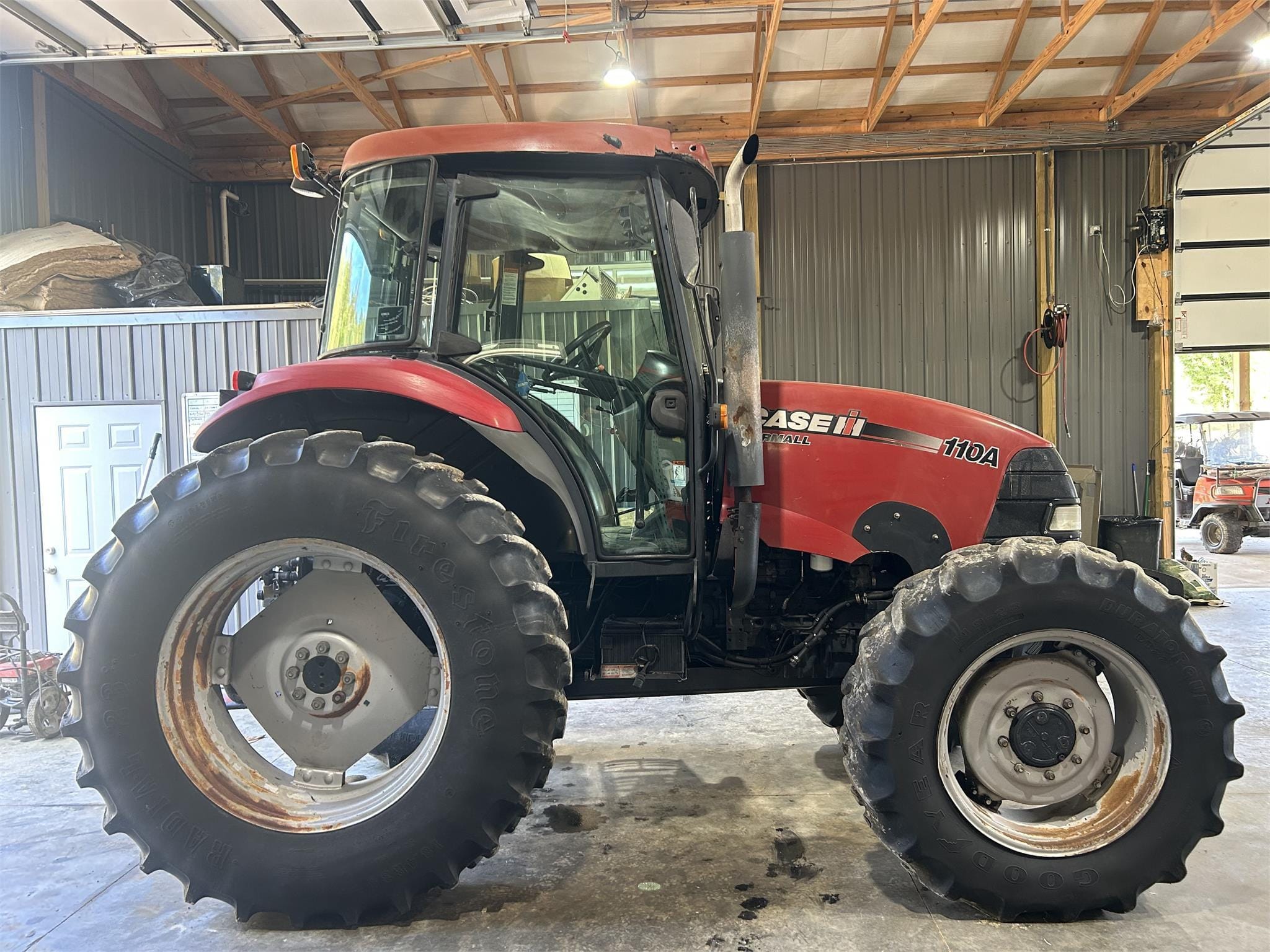 Main image Case IH Farmall 110A