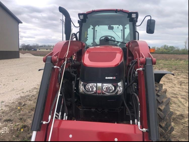 Main image Case IH Farmall 110C