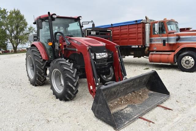 Image of Case IH Farmall 115A equipment image 2