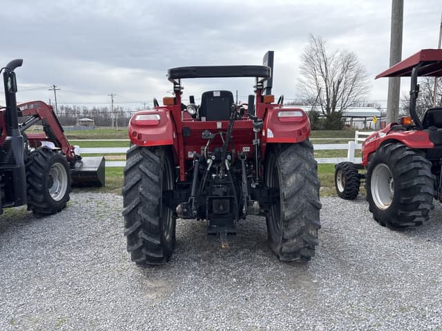 Image of Case IH Farmall 115C equipment image 3