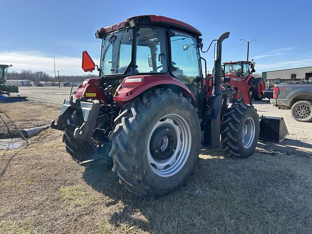 Image of Case IH Farmall 120C equipment image 2