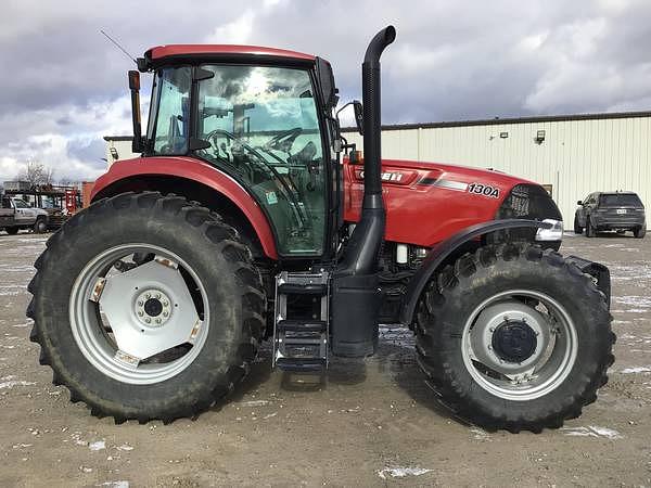 Image of Case IH Farmall 130A equipment image 2