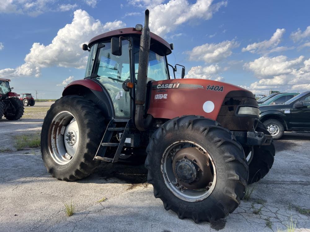 Main image Case IH Farmall 140A