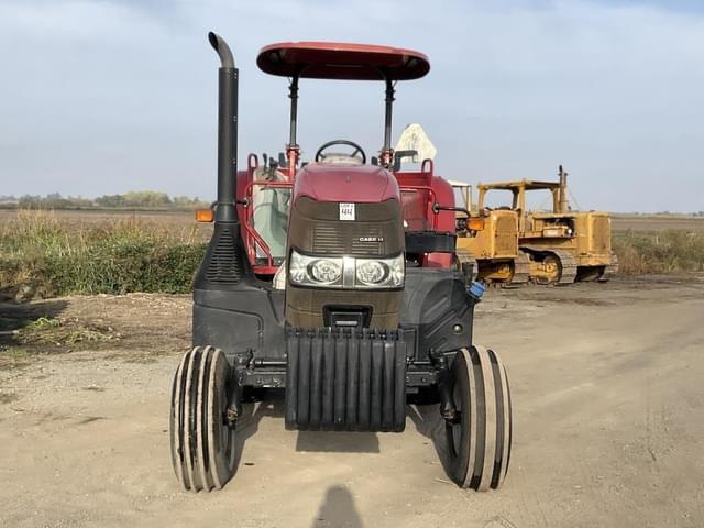 Image of Case IH Farmall 140A equipment image 2
