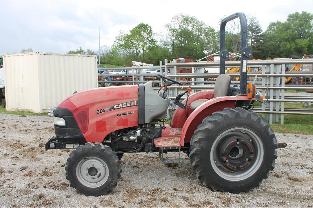 Image of Case IH Farmall 30A Primary image